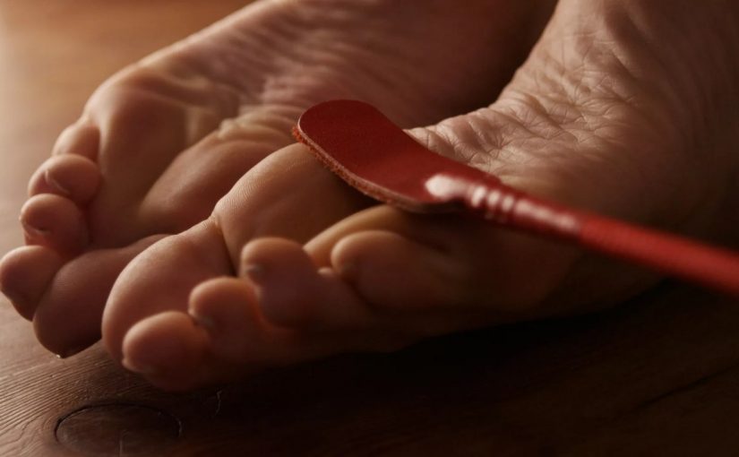 A Web Model Who Is Excited about Foot Live Cam Performances