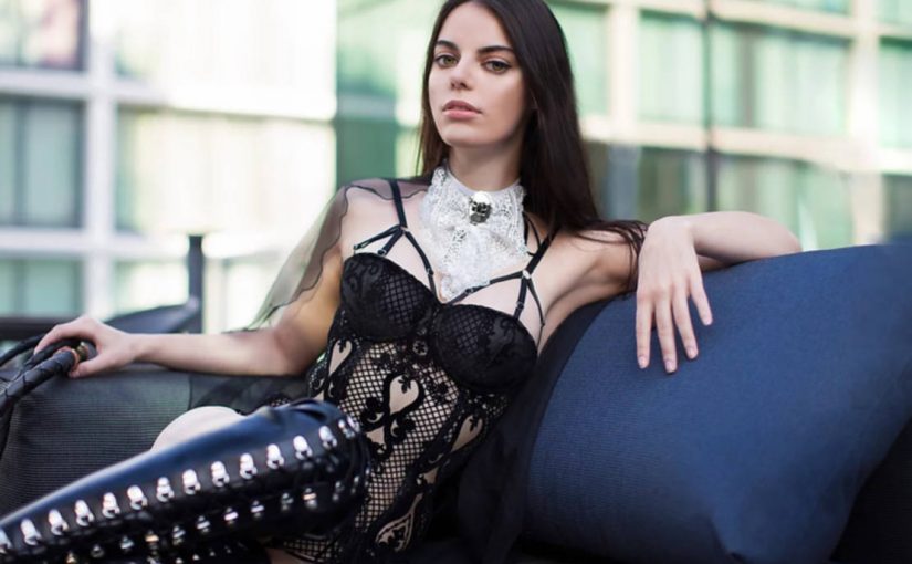 Born Femdom Live Cams Beautiful and sexy Vea Vesper