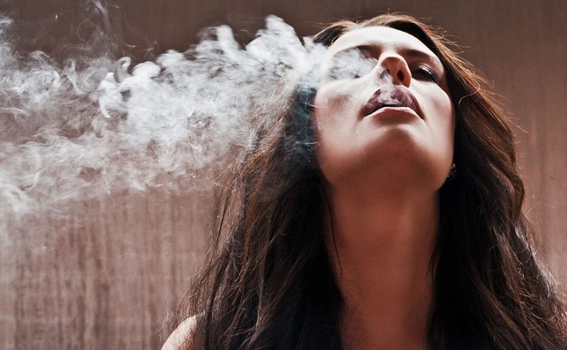 Meet one of the best Smoking Fetish Webcams