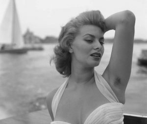 Armpits Cams Armpits are sung in French poetry!