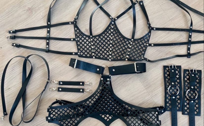 For Leather Cams fans: How to take care of a leather suit