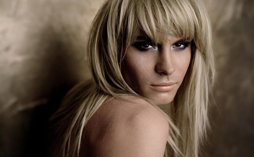 Shemale Cams: Transgender Transition – Good and Bad Stories