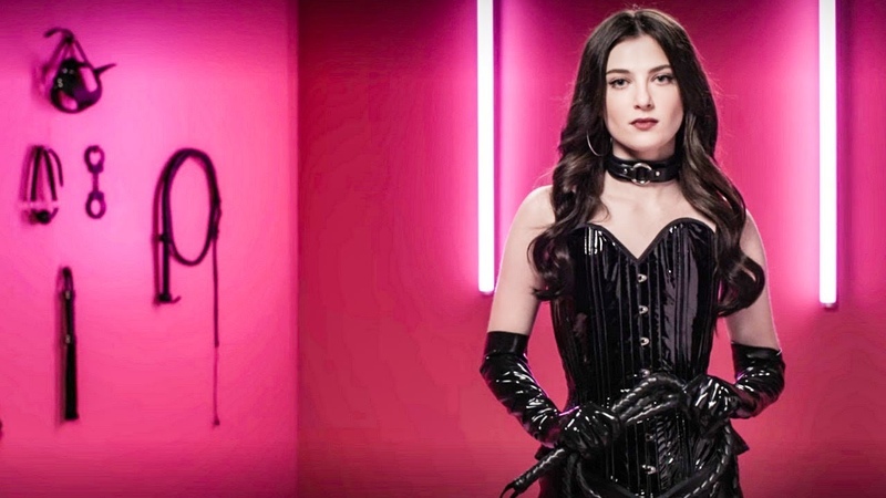 Femdom Webcam Chat: Is it possible to combine BDSM and traditional relationships?